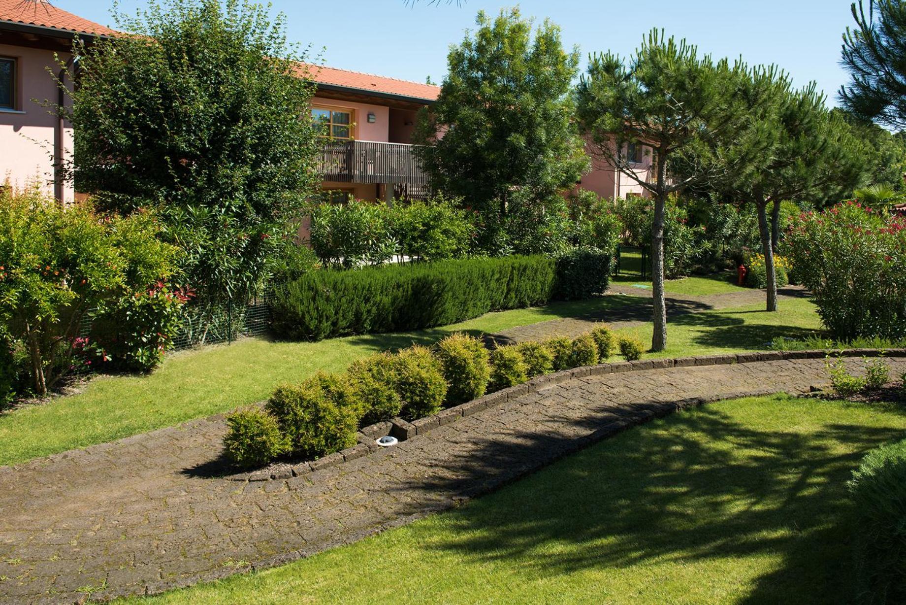 Green Village Eco Resort Lignano Sabbiadoro Exterior photo